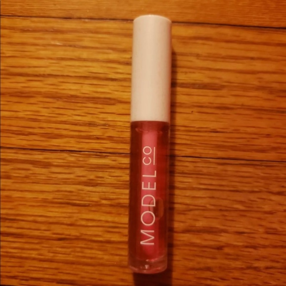 Model Co Lip Oil .12oz/3.5ml - SEALED - Brand New